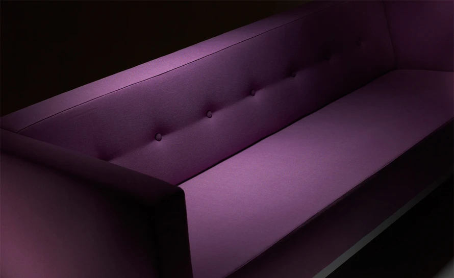 070 2.5 Seat Sofa With Arms 6 070 2.5 Seat Sofa With Arms - Image 4