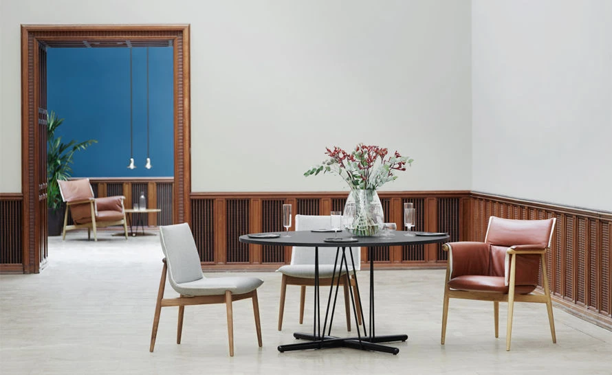 E004 Embrace Chair 13 E004 Embrace Chair - Image 11